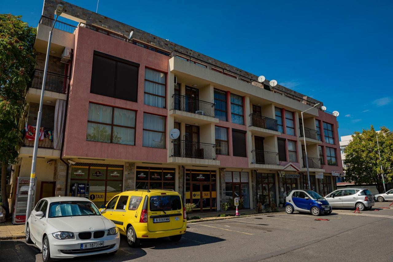 Menada Crystal Park Apartments Sunny Beach Esterno foto