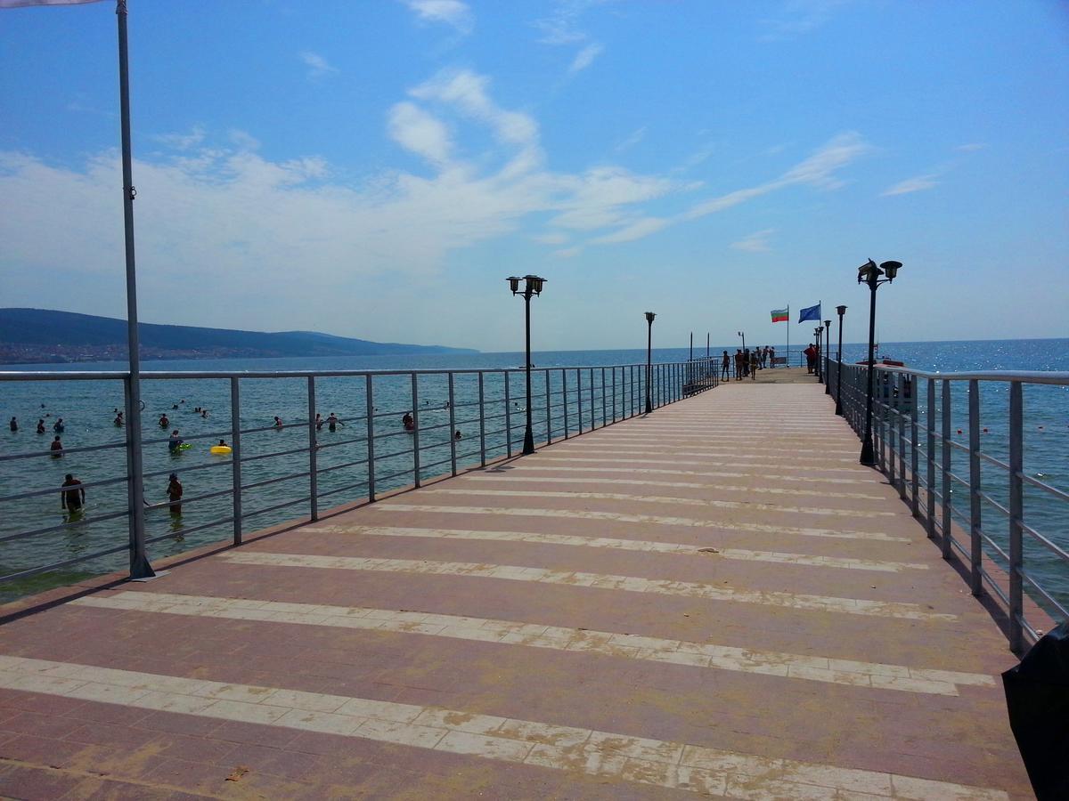 Menada Crystal Park Apartments Sunny Beach Esterno foto