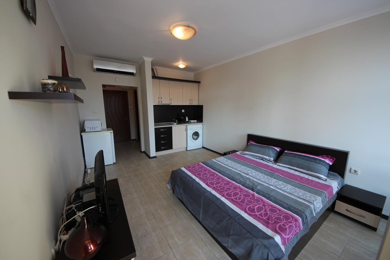 Menada Crystal Park Apartments Sunny Beach Esterno foto